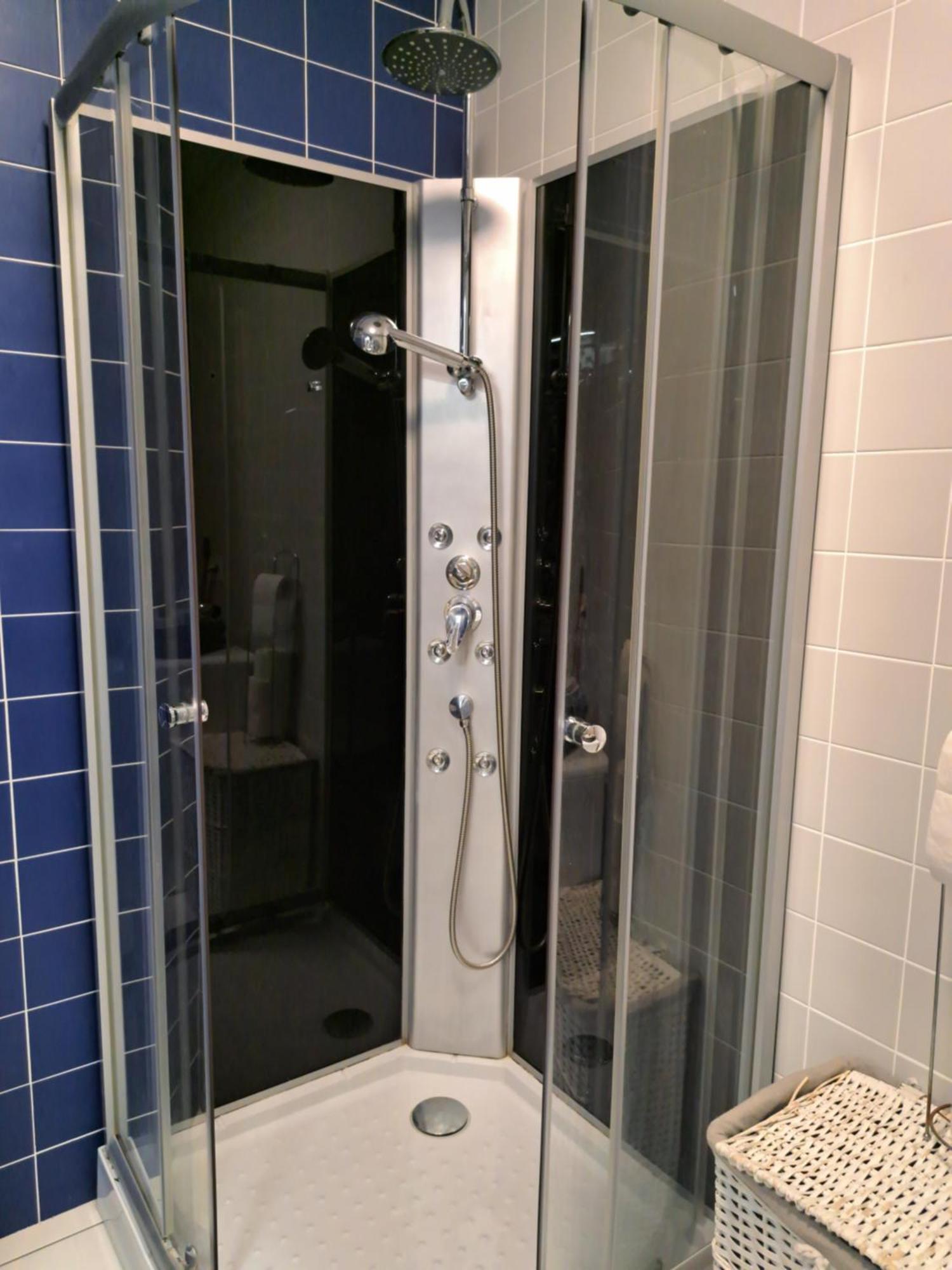דירות אורדאה Apartament Onestilor מראה חיצוני תמונה